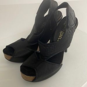 Pedro garcia women’s leather heel shoes size 9